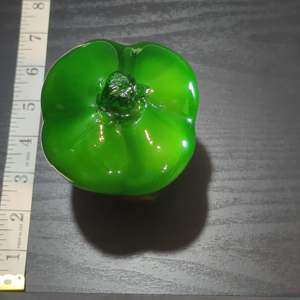 Vintage Murano Style Hand Blown Green Glass Art Pepper 5.5" Tall Vegetable Decor